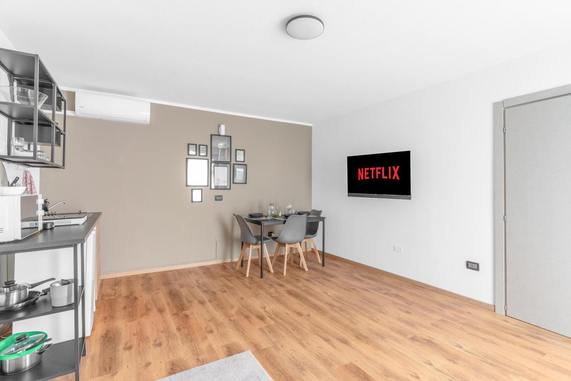 -Free Pool And Parking- Garda House Apartments Castelnuovo del Garda Exterior foto