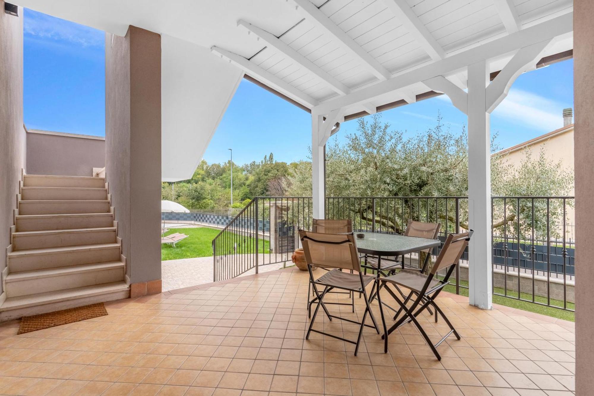 -Free Pool And Parking- Garda House Apartments Castelnuovo del Garda Exterior foto