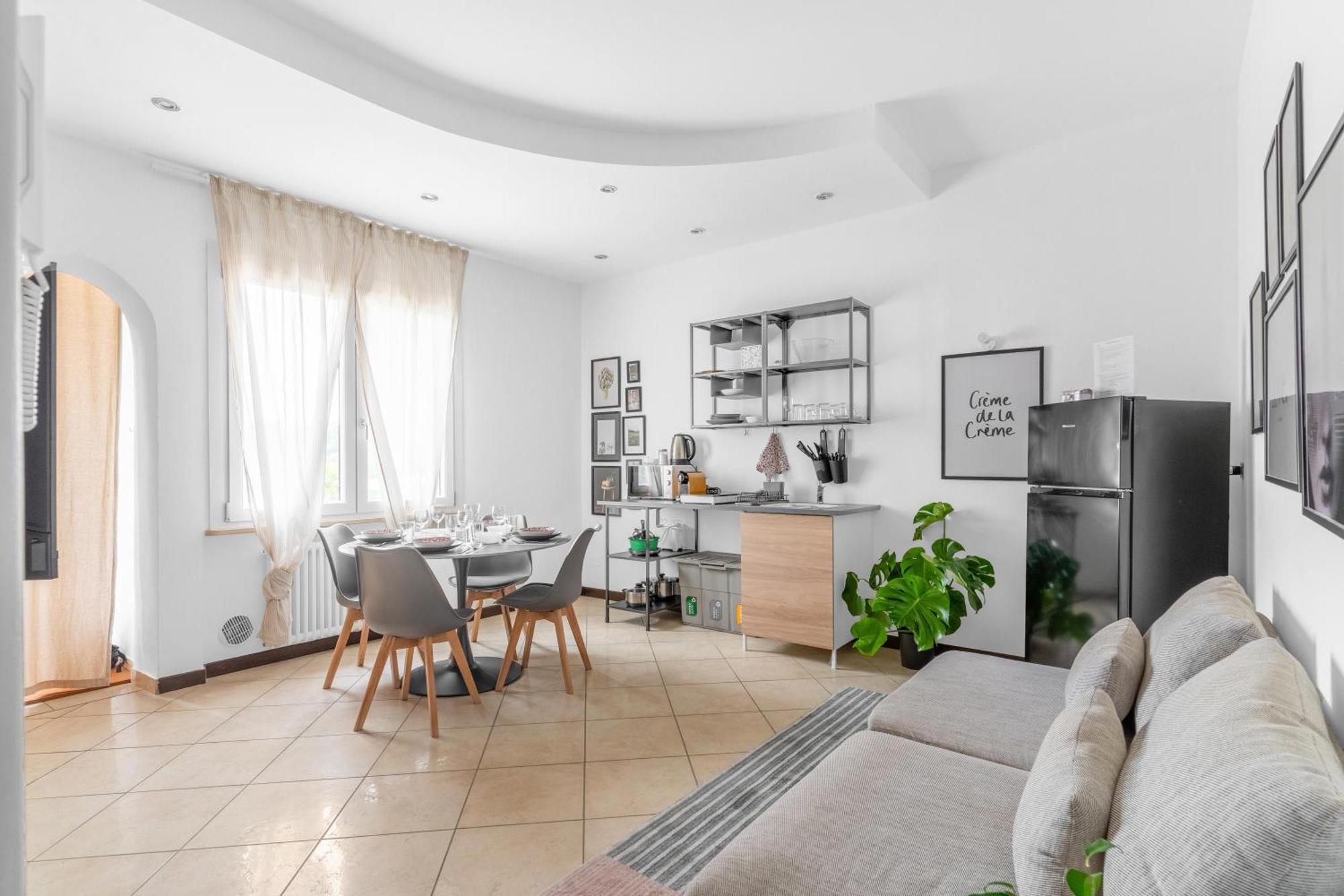 -Free Pool And Parking- Garda House Apartments Castelnuovo del Garda Exterior foto