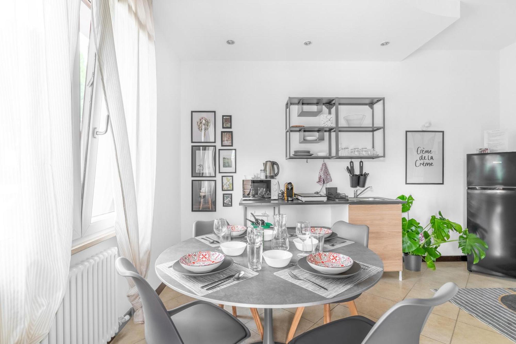 -Free Pool And Parking- Garda House Apartments Castelnuovo del Garda Exterior foto