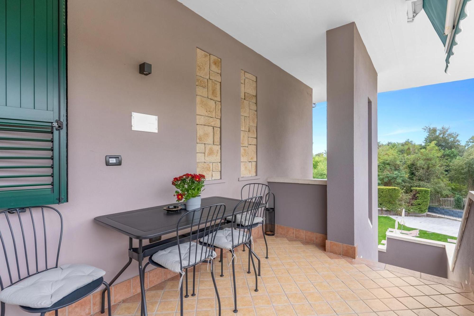 -Free Pool And Parking- Garda House Apartments Castelnuovo del Garda Exterior foto