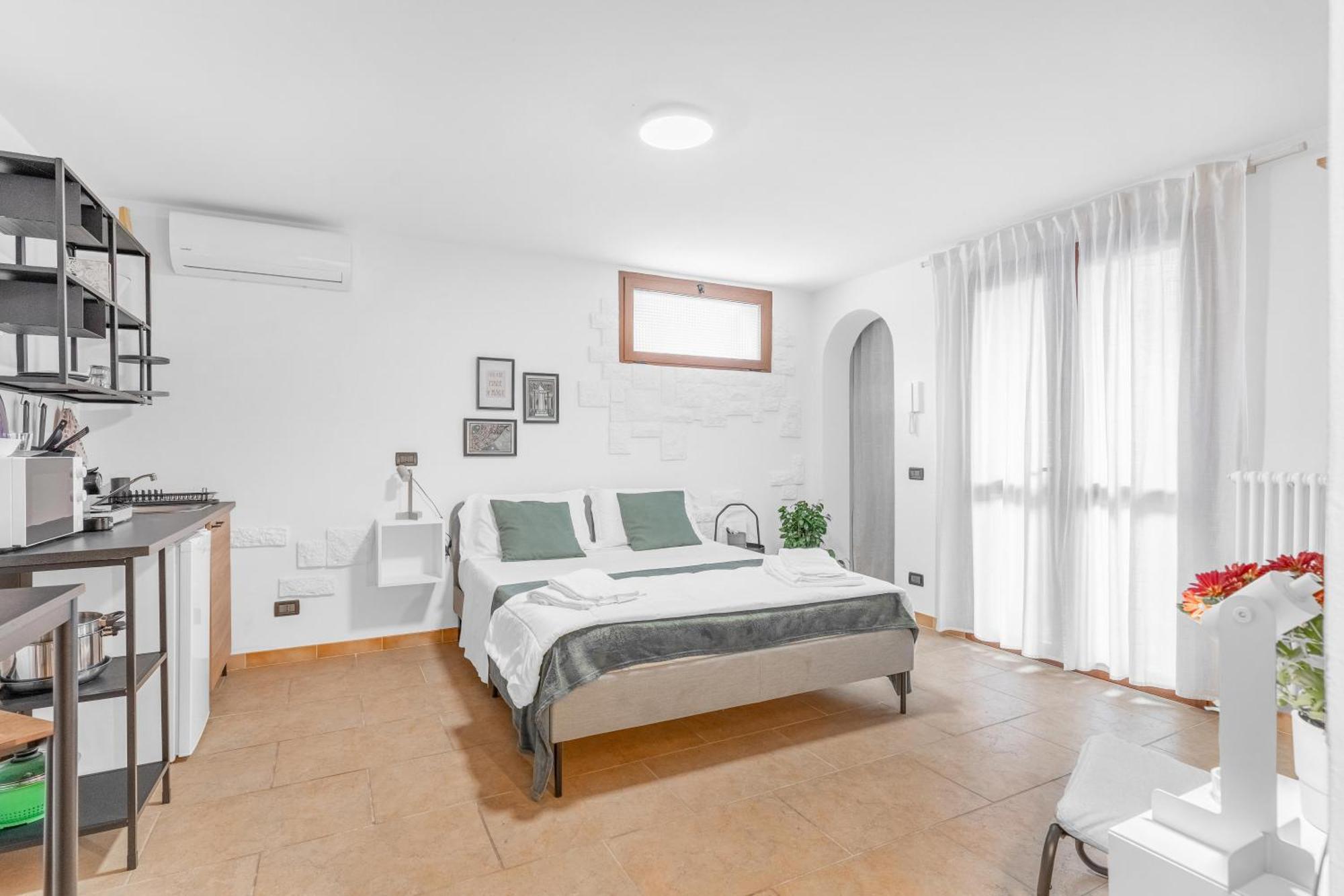 -Free Pool And Parking- Garda House Apartments Castelnuovo del Garda Exterior foto